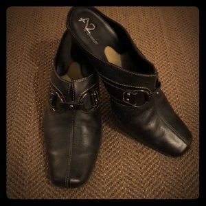 A2 by Aerosoles slip on Boots